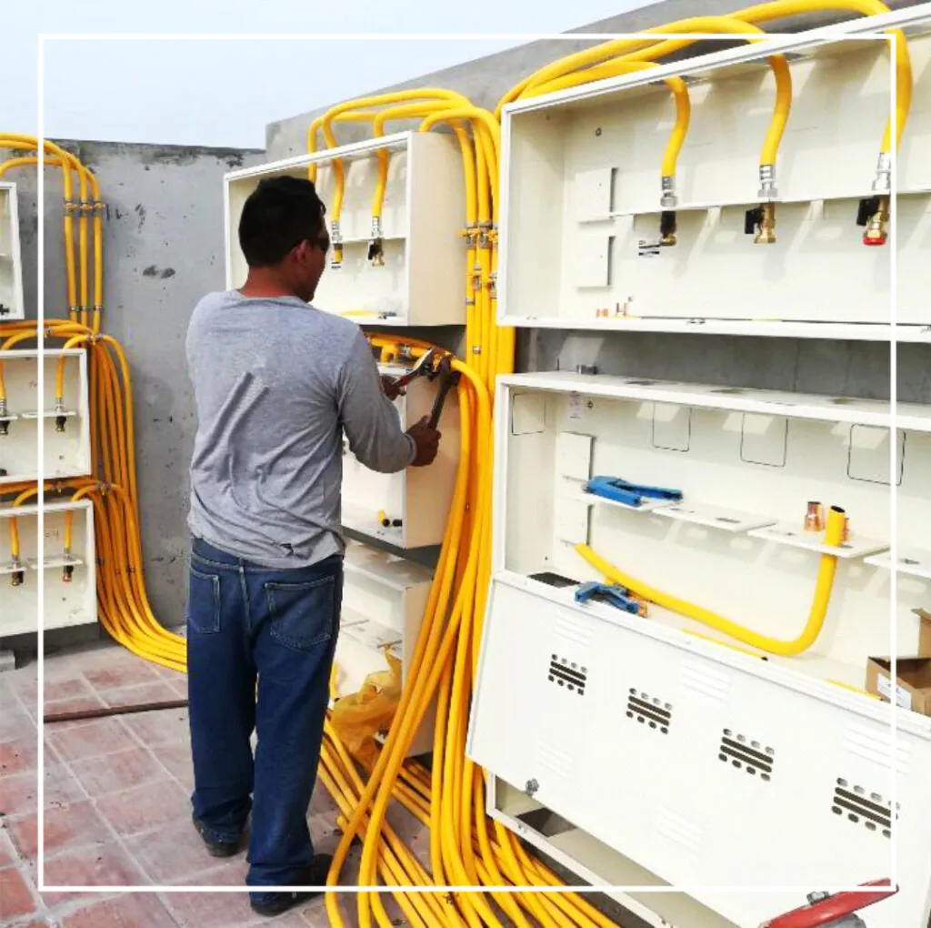 DISEÑO, CONSTRUCCIÓN Y PUESTA EN OPERACIÓN DE GASODUCTOS