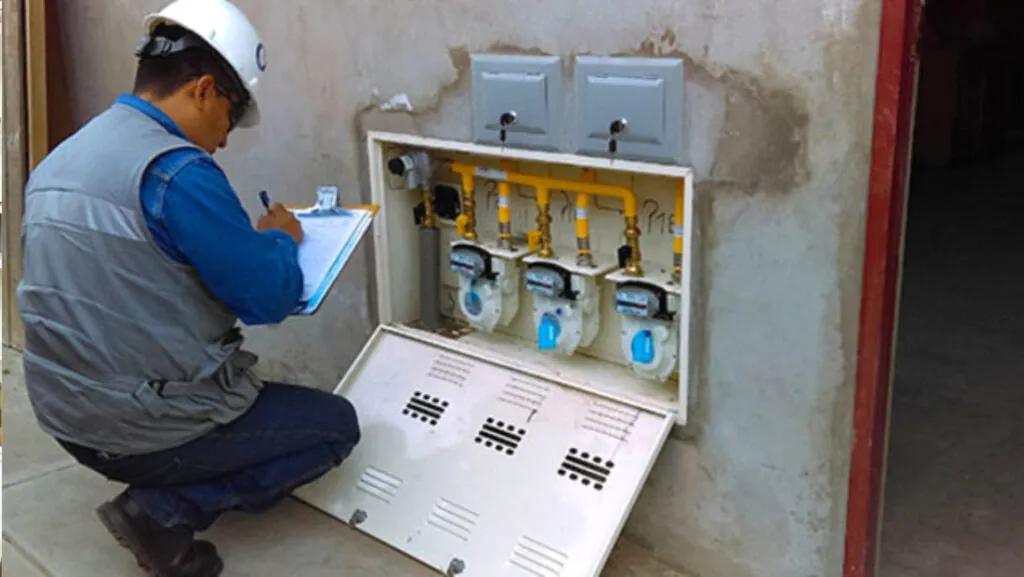 DISEÑO, CONSTRUCCIÓN Y PUESTA EN OPERACIÓN DE GASODUCTOS