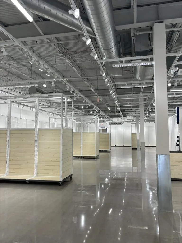 CONSTRUCCIÓN DE LOCAL COMERCIAL DE OLD NAVY