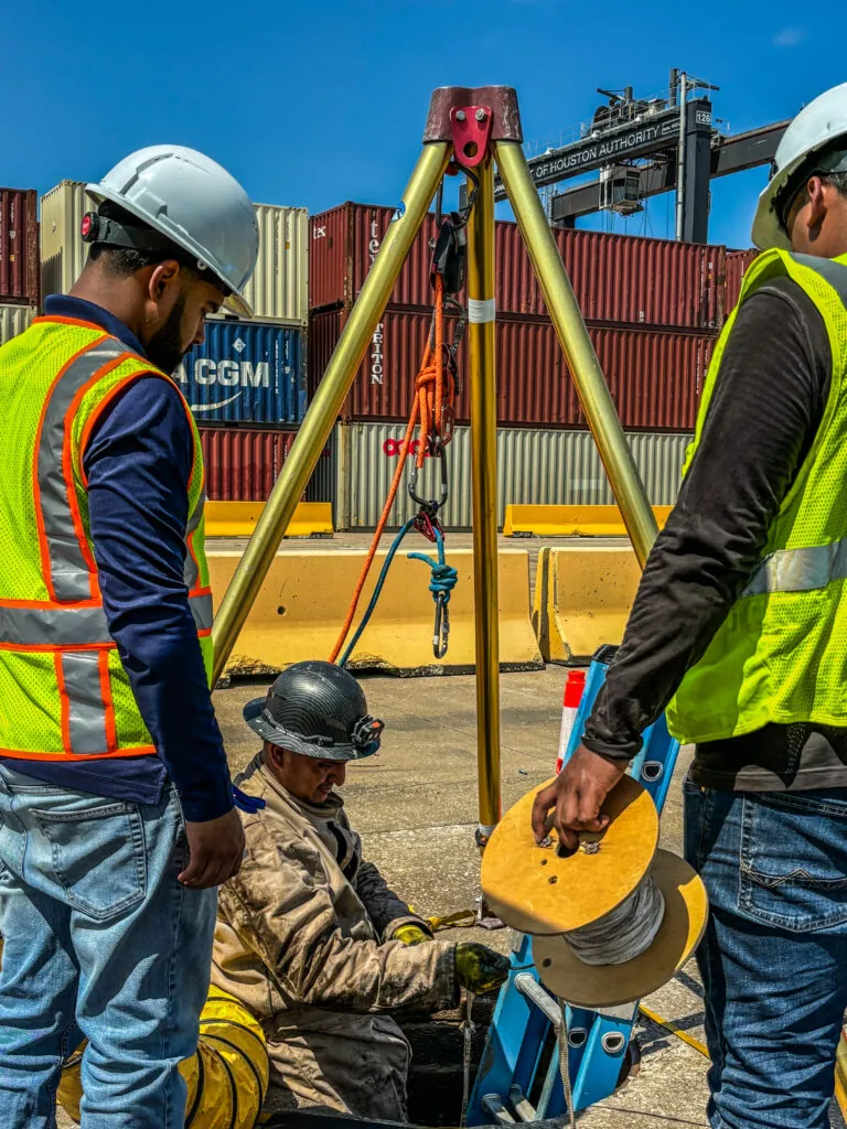 PROYECTO DE TENDIDO SUBTERRÁNEO DE CABLES MEDIA TENSIÓN
