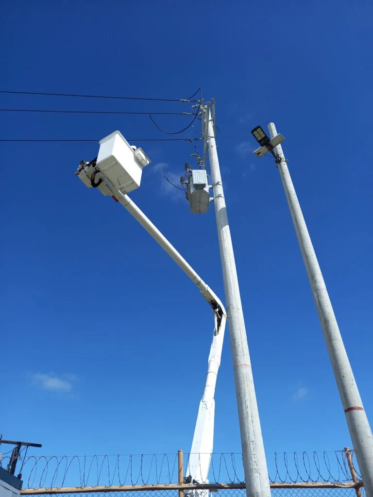 SISTEMA ELÉCTRICO Y CONTROL DEL COMPLEJO INDUSTRIAL Y PLANTA PURO POLLO