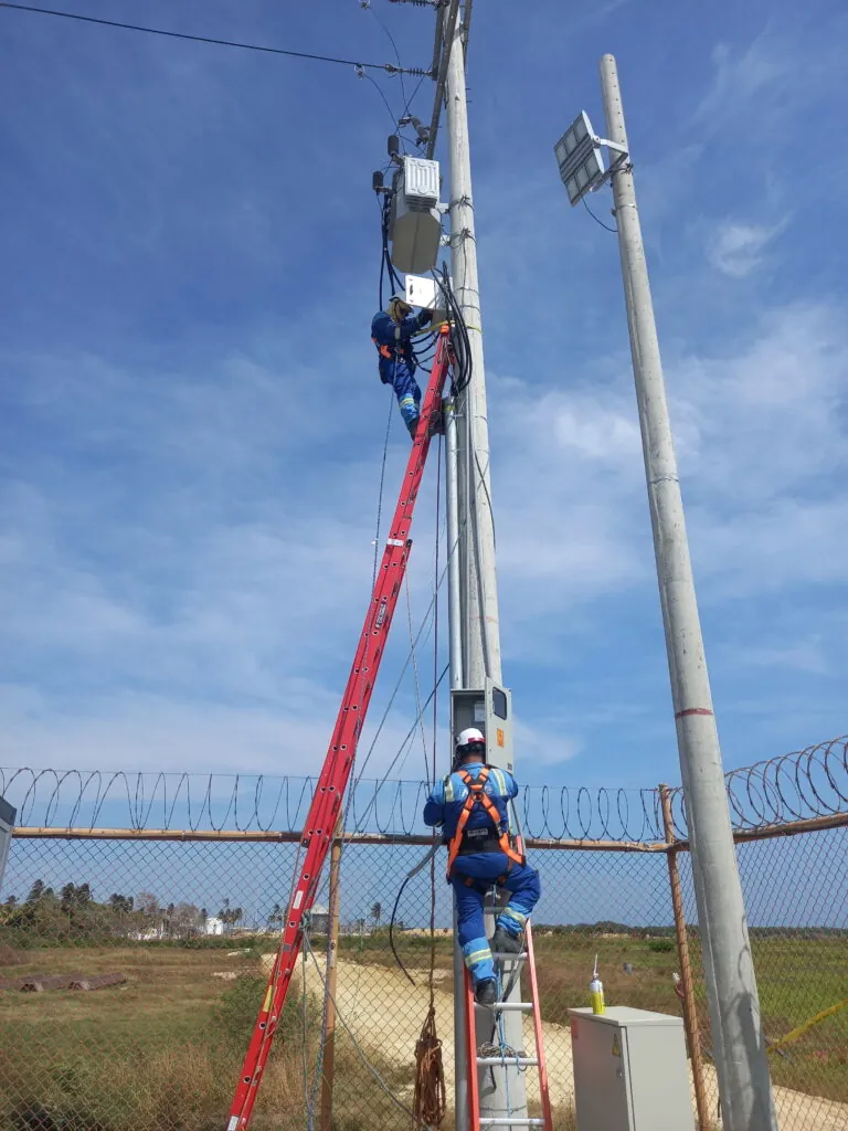 SISTEMA ELÉCTRICO Y CONTROL DEL COMPLEJO INDUSTRIAL Y PLANTA PURO POLLO
