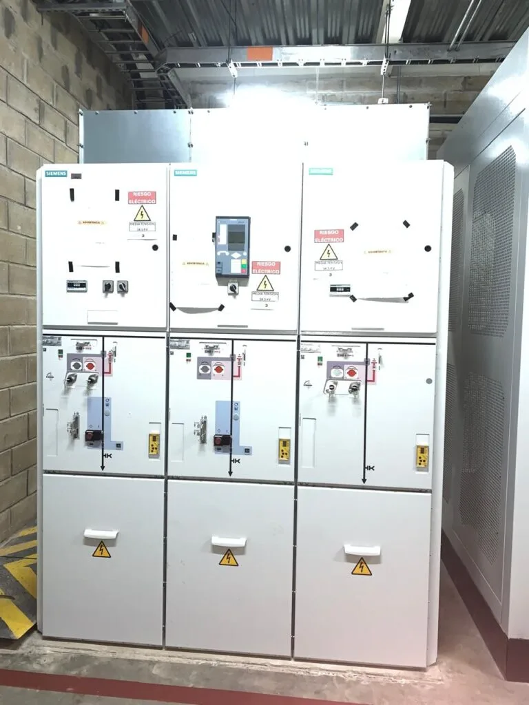 SISTEMA ELÉCTRICO DE ILUMINACIÓN PARA ZONAS EXTERIORES